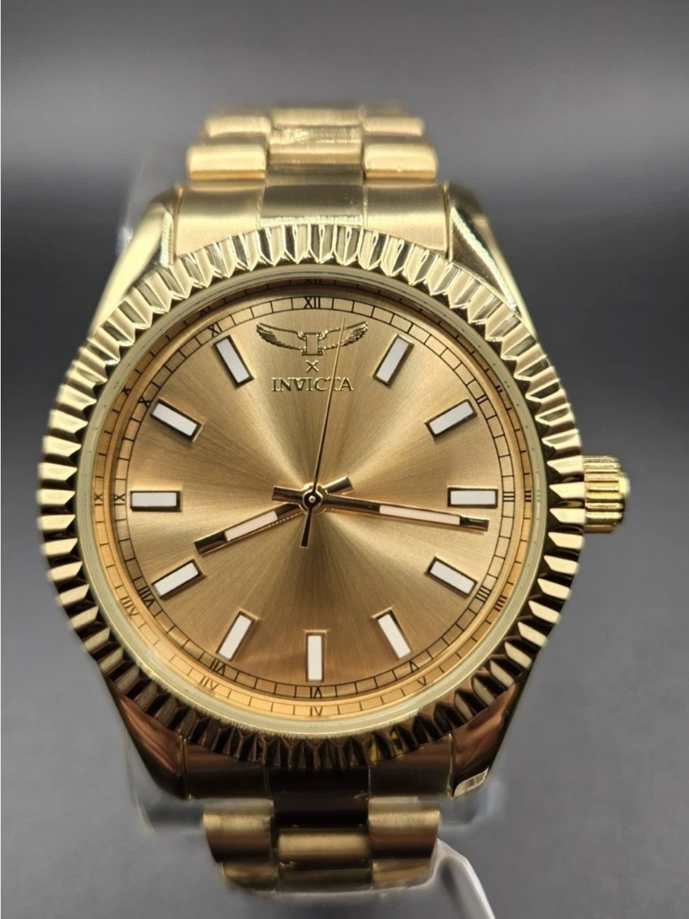 Invicta Men’s 40mm The Presidenal Triple Gold Specialty Watch.